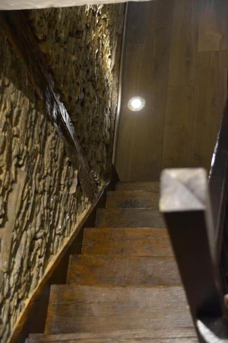 La Legende - Gite Dans Un Quartier Pittoresque Bouillon Exterior foto